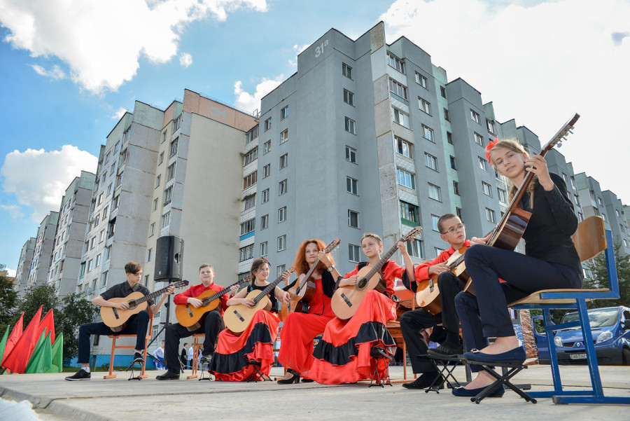 Школьный детский праздник «Радуга талантов». Фото иллюстративное, из архива редакции.