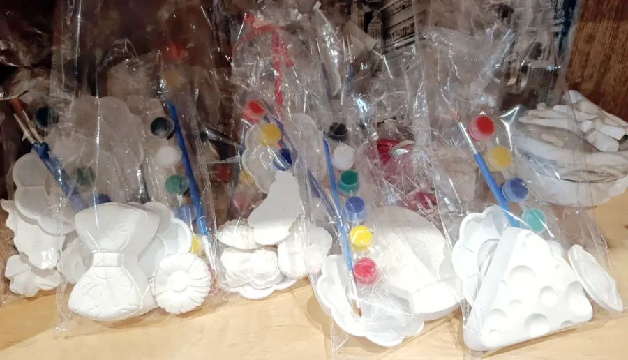 Август 2025 г. Работы из гипса Натальи Голомако. Развивающие наборы для детей, которые придумала и составила сама мастерица.