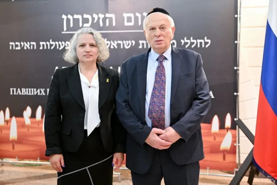 2024 год. День независимости Израиля. Олег Ефимович Морткович с послом Израиля Симоной Гальперин. Фото: посольство Израиля в РФ