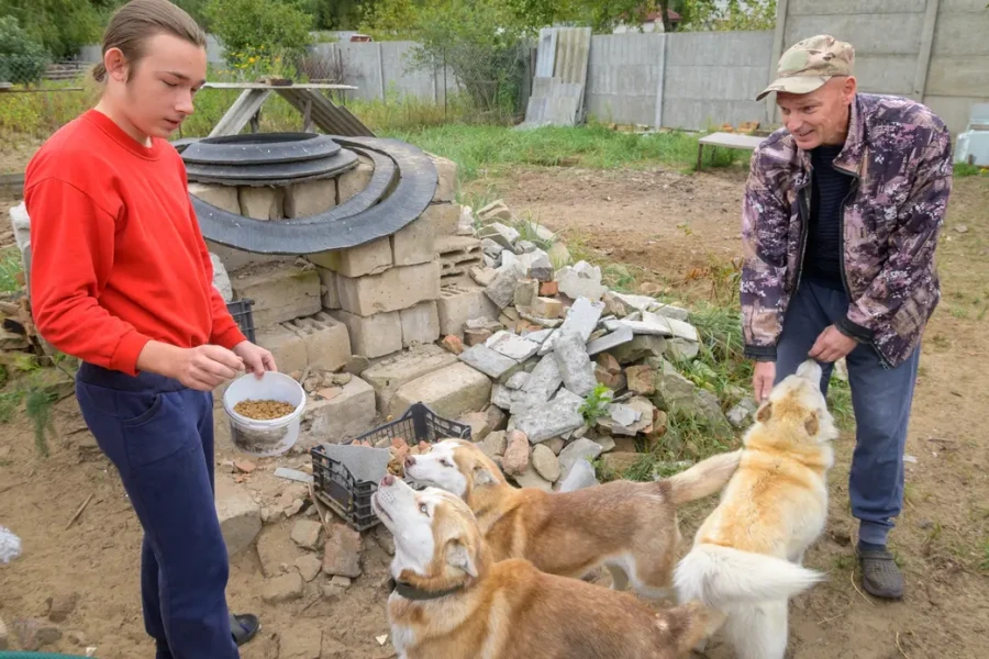 22.08.2025. Бобруйск. Сергей Филипчик и его сын Сергей.