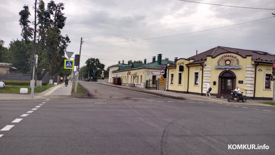 В четверг перекроют для дорожного ремонта часть улицы Пушкина. По-иному пойдут и автобусы