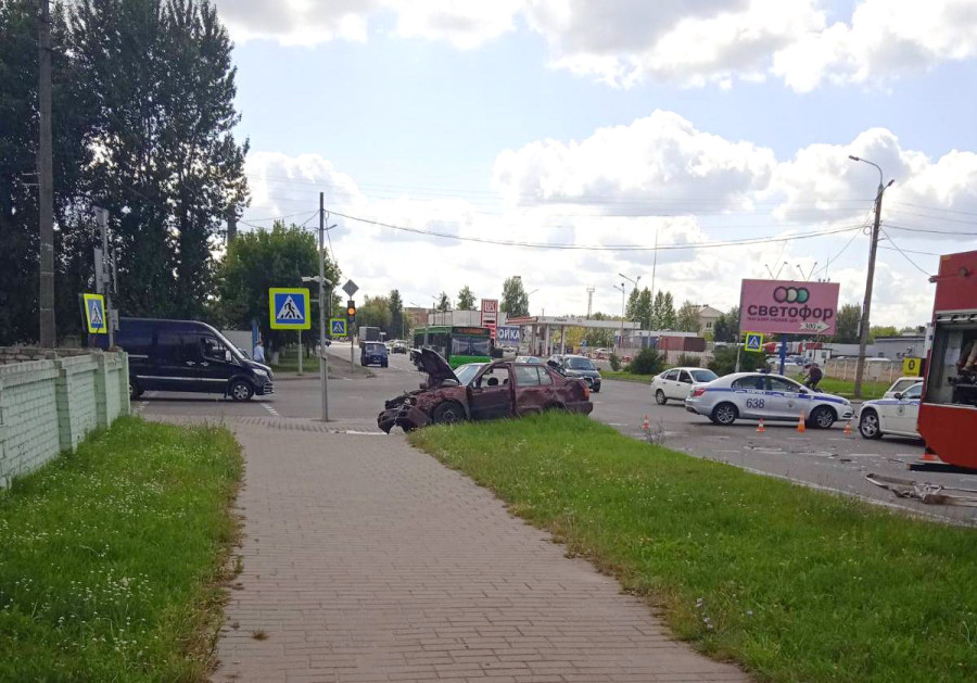 11.08.2025. Бобруйск. ДТП на перекрестке улиц Гоголя и Орджоникидзе.