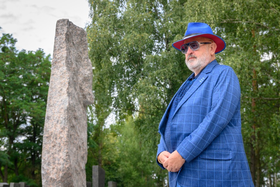 05.08.2025. Минская, 106. Открытие обновленных памятников на месте братских могил евреев, погибших в период немецкой оккупации. Феликс Гуревич.