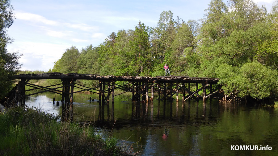 Май 2017 года. А так мост выглядел еще 8 лет назад.