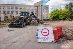 У бобруйской больницы имени Морзона обустраивают автостоянку