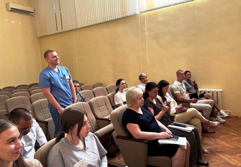 В медицинские учреждения Бобруйска прибыли выпускники вузов, готовые начать свой профессиональный путь. Фото: Могилевское областное объединение профсоюзов.