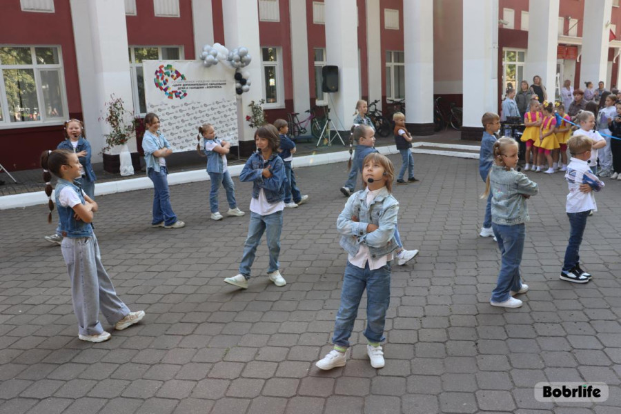В Бобруйске прошел городской детский праздник. Фотофакт