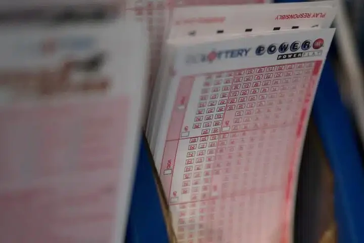 Два американца выиграли джекпот лотереи Powerball на 1,8 млрд долларов