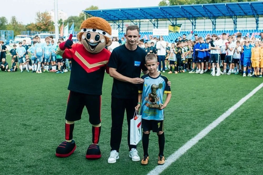 Фотка Лучший защитник Тимофей Грищенко, Бобруйск.