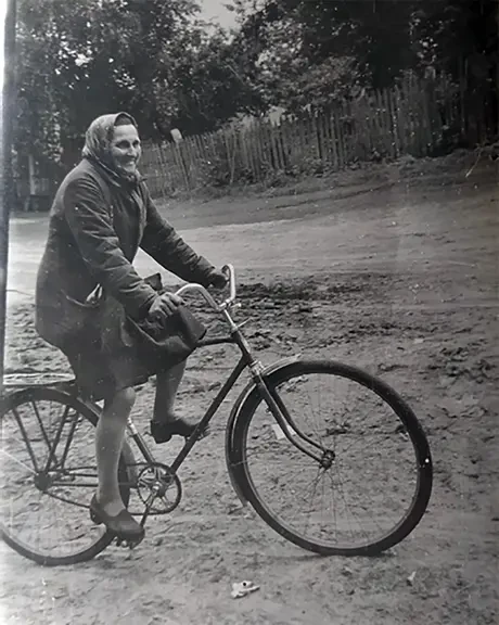 1960-е. Анастасия Андреевна Дедюля (Пригара), мама Татьяны Афанасьевой.