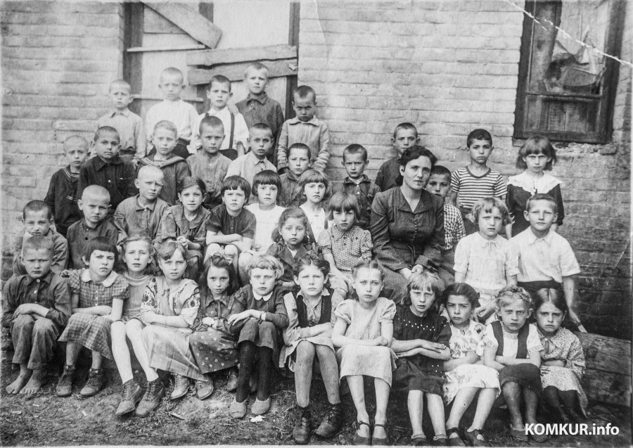 1940-е. Бобруйск. Начальный класс базовой школы № 8. 