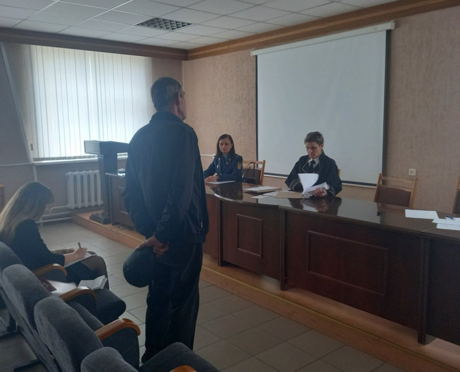 Не то посеял. Бобруйчанина обвинили в незаконном выращивании психотропов