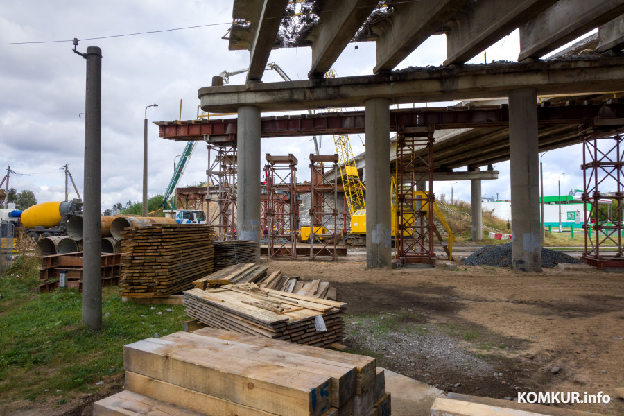 18.09.2025. улица Крылова, Первомайский район, Бобруйск, Могилёвская область, 213819, Беларусь. Реконструкция путепровода на улице Крылова