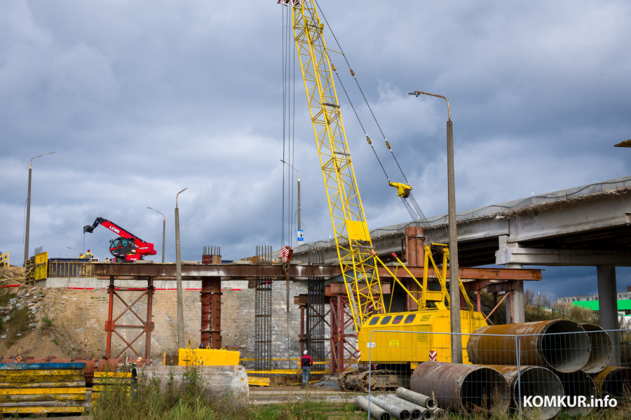 18.09.2025. улица Крылова, Первомайский район, Бобруйск, Могилёвская область, 213819, Беларусь. Реконструкция путепровода на улице Крылова