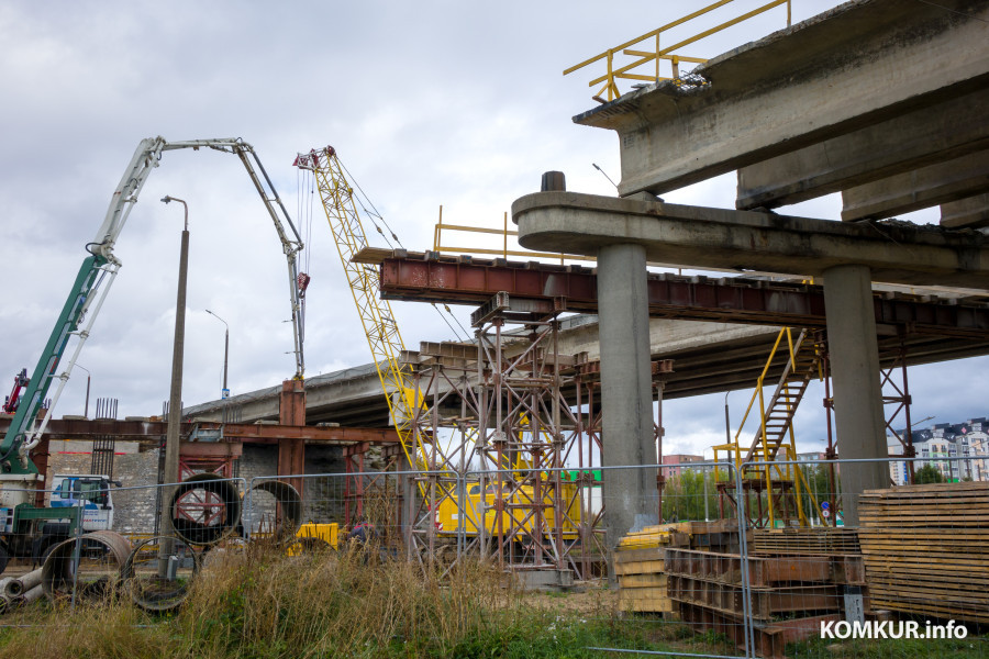 18.09.2025. улица Крылова, Первомайский район, Бобруйск, Могилёвская область, 213819, Беларусь. Реконструкция путепровода на улице Крылова