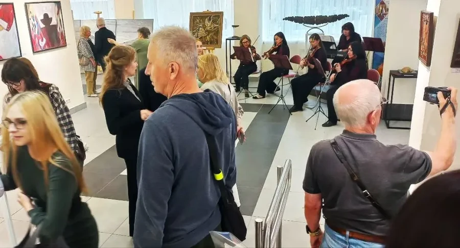 05.09.2025, Могилев. Торжественное открытие выставки «Зорная восень»: