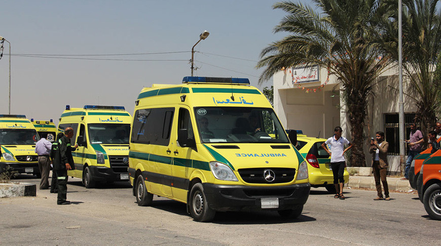 В Египте туристический автобус столкнулся с грузовиком. Погибли водитель и туристка из России 