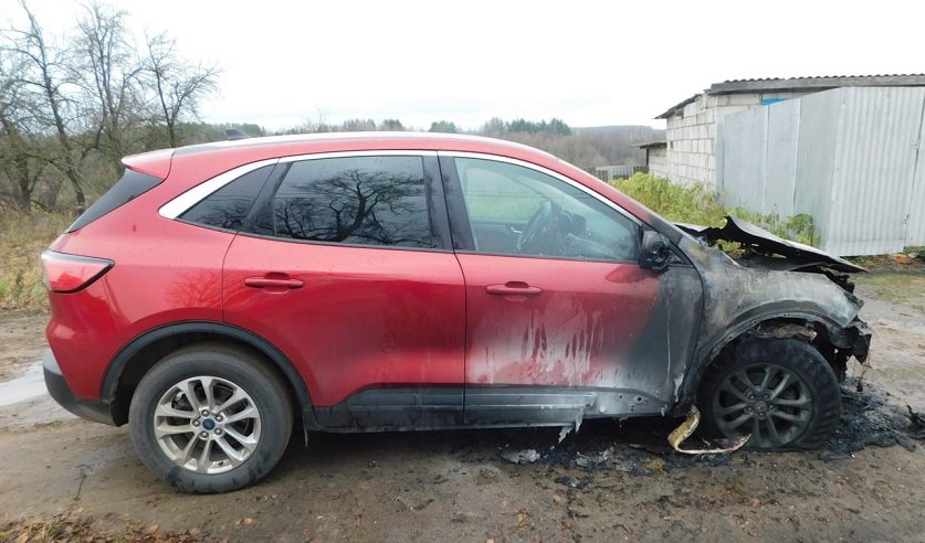 В Горецком районе пенсионер из мести поджег чужой автомобиль и попал на «уголовку»