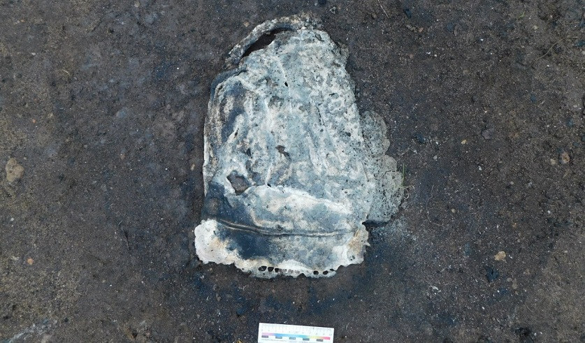 Остатки оплавленной канистры найдены на месте пожара. Фото: СК РБ