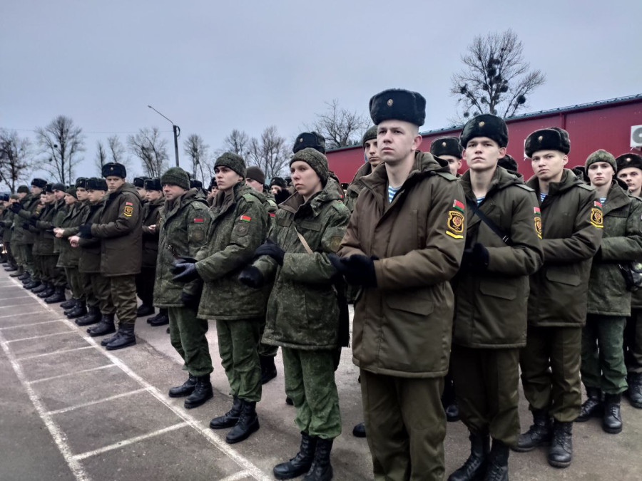 1 декабря у солдат в Бобруйском Ленгородке начался новый учебный год