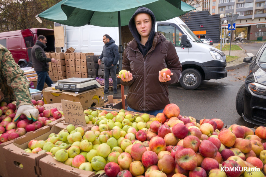 «Золотая осень» радует дарами бобруйчан. Наш фоторепортаж с ярмарки сельскохозяйственной продукции