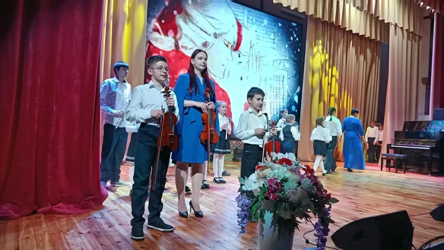 24.10.2025 г. На мероприятии в честь 65-летия Глусской детской школы искусств.