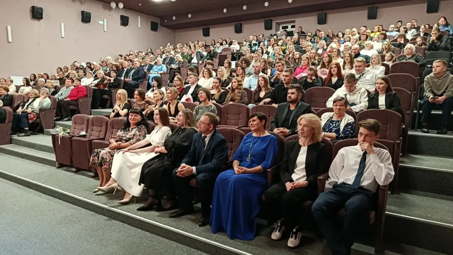 24.10.2025 г. На мероприятии в честь 65-летия Глусской детской школы искусств.