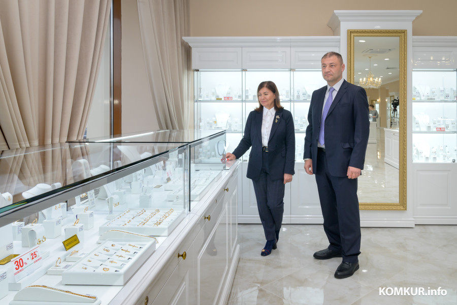 06.10.2025. Ул. М.Горького, 7. Открытие ювелирного магазина «Янтарь» ОАО «Белювелирторг»