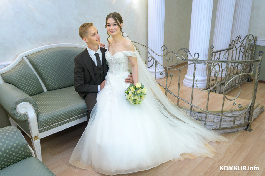 10.10.2025. Отдел ЗАГС Бобруйского горисполкома. Свадебная пара. Екатерина и Александр.