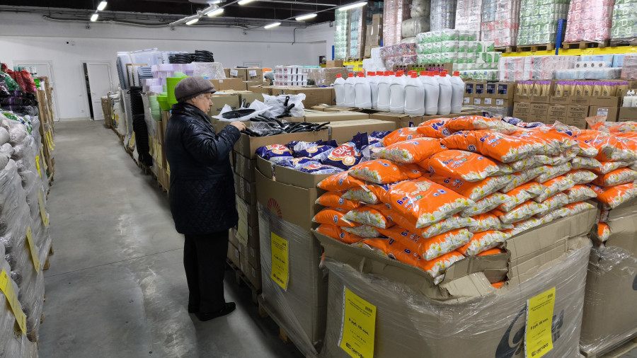 «Чтоб тратить 30 рублей в день, зарплата должна быть не меньше 900...» Сколько денег оставляем в магазине каждый день – рассказали бобруйчане и могилевчане