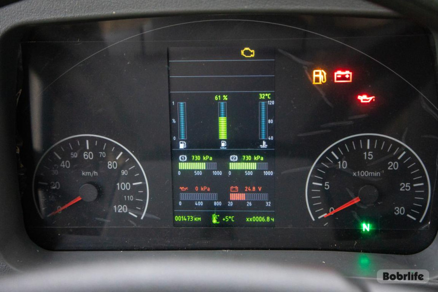 В автопарк ОАО «Спецавтопредприятие» прибыли три новых мусоровоза. Фото: bobrlife.by.