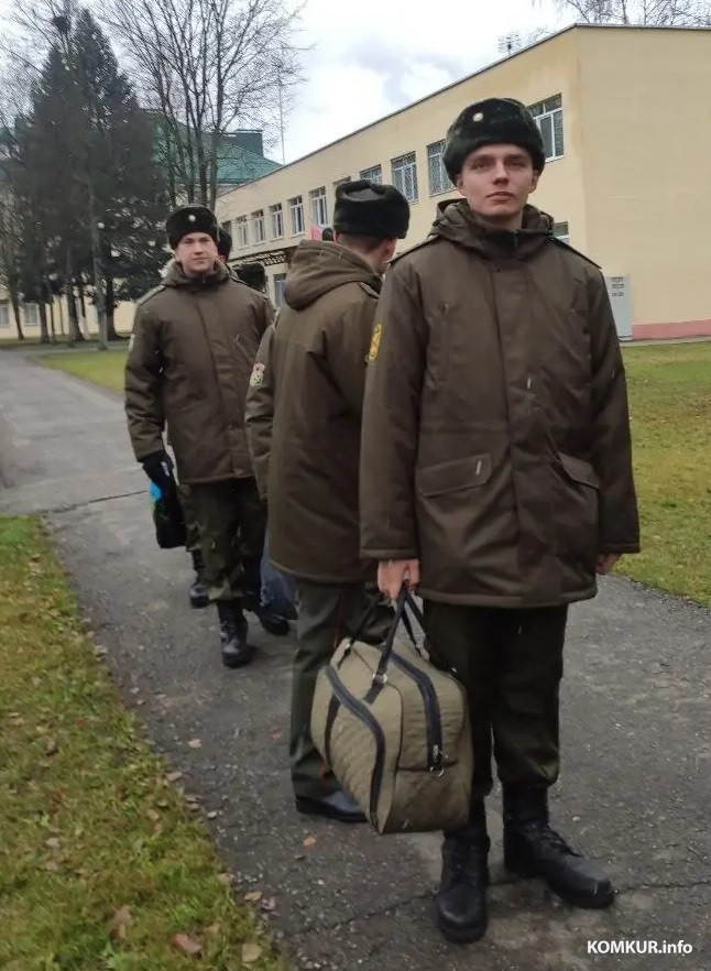 22.11.2025. Осиповичи. 51-я гвардейская артиллерийская бригада. После присяги у солдат увольнительная до вечера.