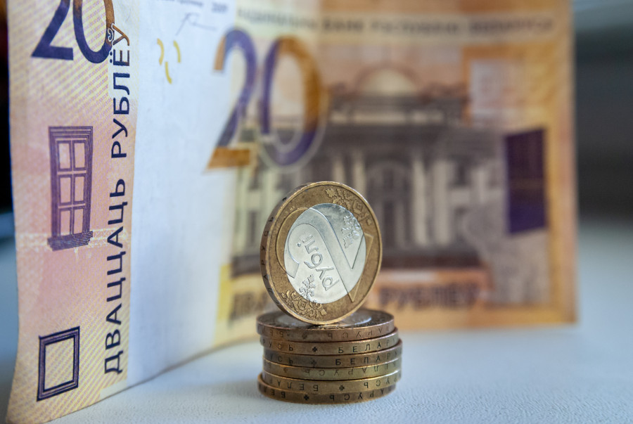 Насколько выросли зарплаты и пенсии в Беларуси за 11 месяцев 2025 года, рассказали в Минтруда