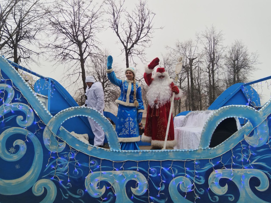 20 декабря 2025 года. Могилев. Новогодний автопарад «За рулем Дед Мороз».