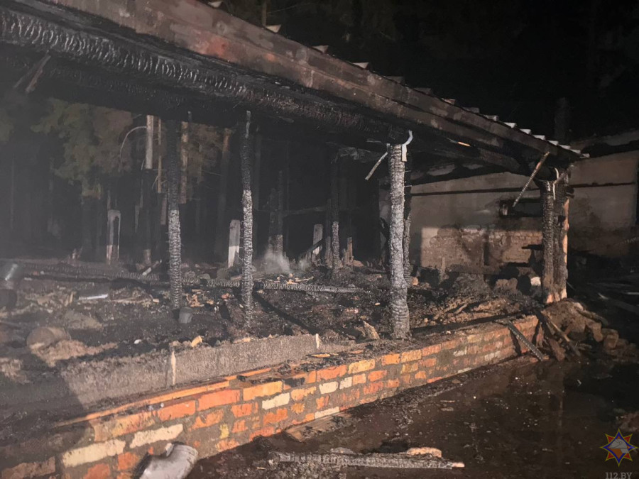 26 декабря 2025 года. Десятки свиней погибли на пожаре в Могилевском районе. Фото: МЧС.