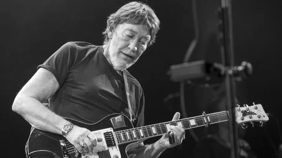 Умер музыкант Крис Ри. Автор хитов Road to Hell, Looking for the summer, Blue cafe