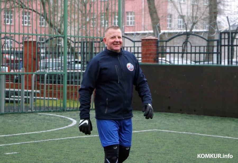 Александр Худолеев: "Футболом заболел еще в школе".