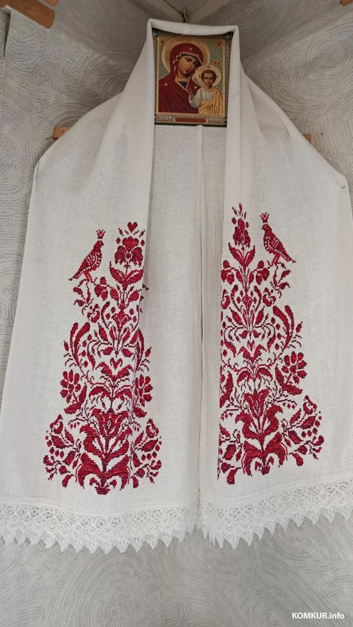 Снежань 2025 г. Ручнік на абразу вышывала дачка Галіны Васільеўны.