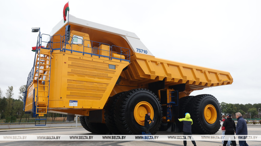 БЕЛАЗ и «Ростех» будут вместе создавать беспилотные и водородные самосвалы