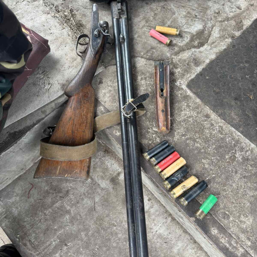 У жителя Бобруйского района нашли оружие и самогонный аппарат с брагой