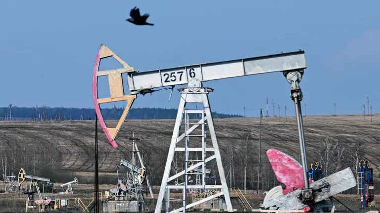 Цены на нефть резко взлетели до максимальных за четыре года значений
