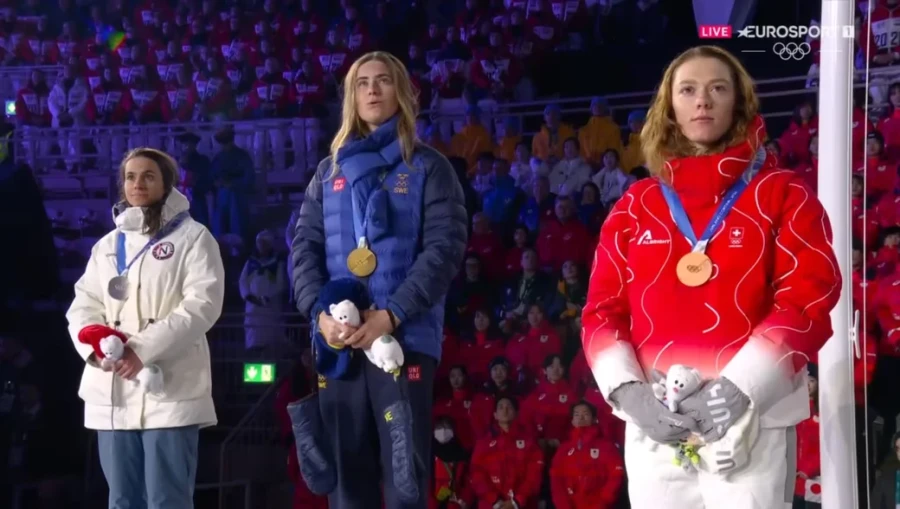 22.02.2026, Олимпийские игры. Хайди Вэнг (Норвегия), Эбба Андерссон (Швеция), Надя Калин (Швейцария)