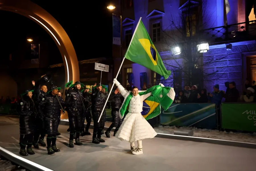 Открытие ОИ-2026. Парад Наций, Кортина д'Ампеццо. Фото Getty Images