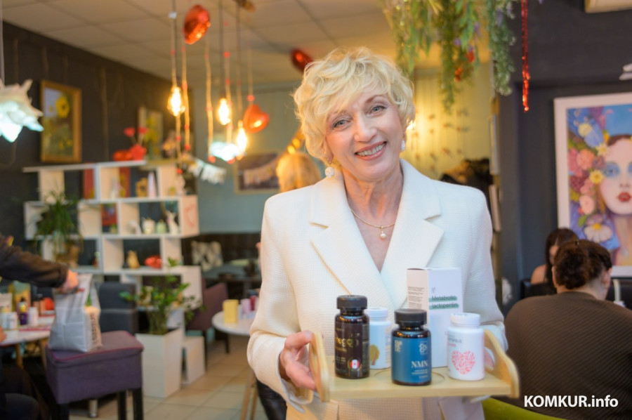 17.02.2026. БОбруйск. Встреча представителей и друзей Faberlic в кафе «Сэр Эклер». Лариса Остратенко.