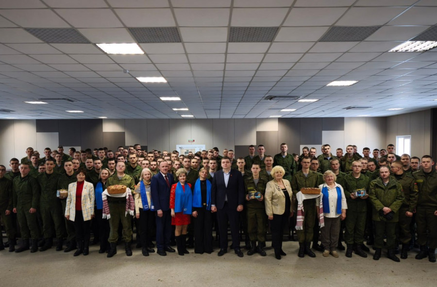 «Мамины пироги» в 147-м ракетно-зенитном полку Бобруйска 