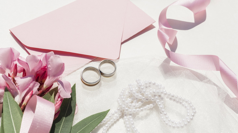 Нужно ли платить налог с денег, подаренных на свадьбу? Ответил специалист