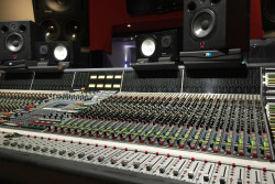 В Беларуси хотят разрешить использование музыкальных произведений на телевидении без согласия автора