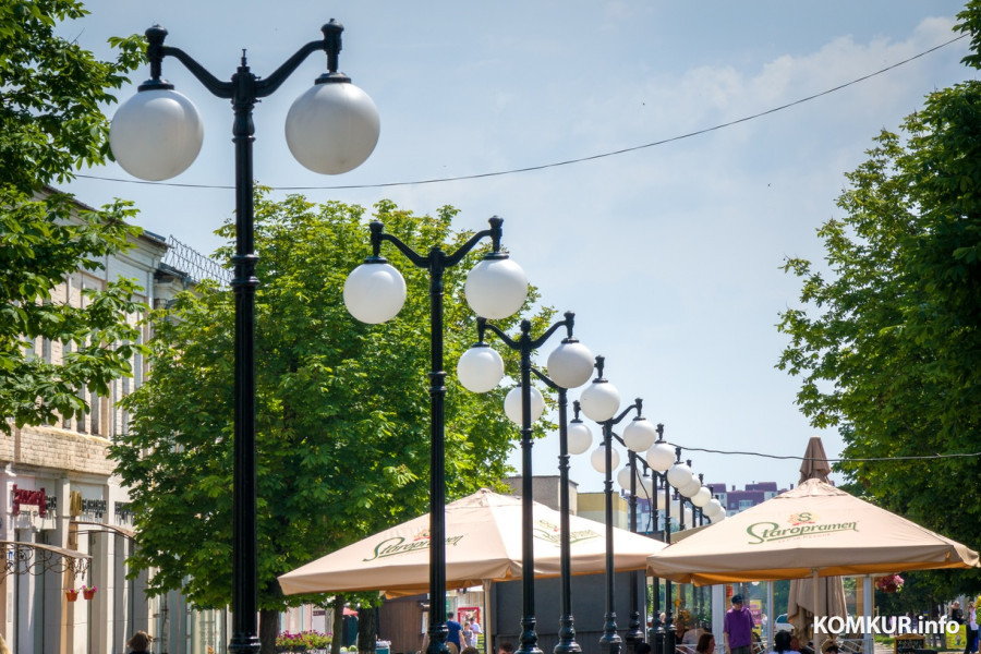 «Сколько мы тратим денег!»: Лукашенко поручил скорректировать режим освещения на улицах 