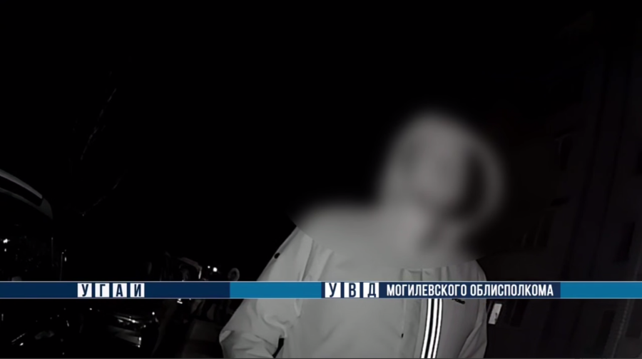 В Бобруйске водитель проехал по двору всего несколько метров и лишился прав на пять лет