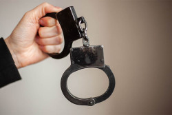 Учащихся колледжа задержали с двумя десятками готовых закладок особо опасного психотропа. За «товаром» они ездили в Бобруйск